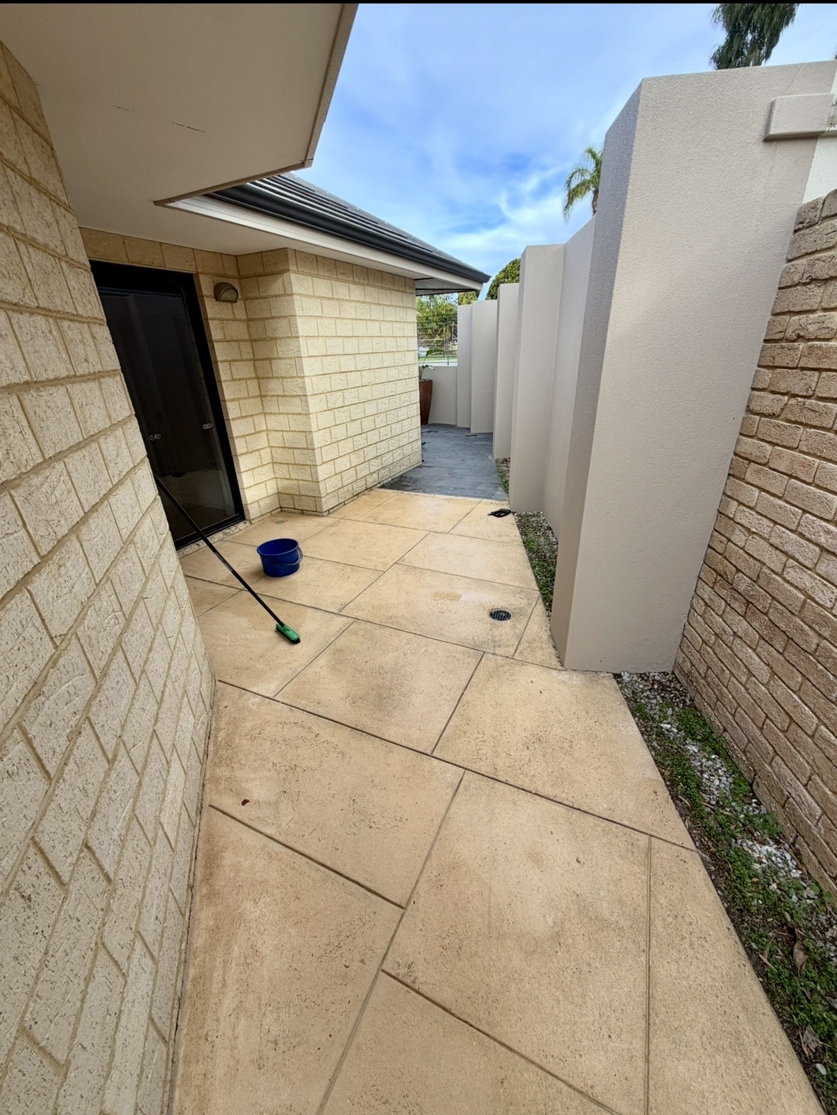 Liquid limestone Limestone tile courtyard after — pressure cleaning Karrinyup Perth WA